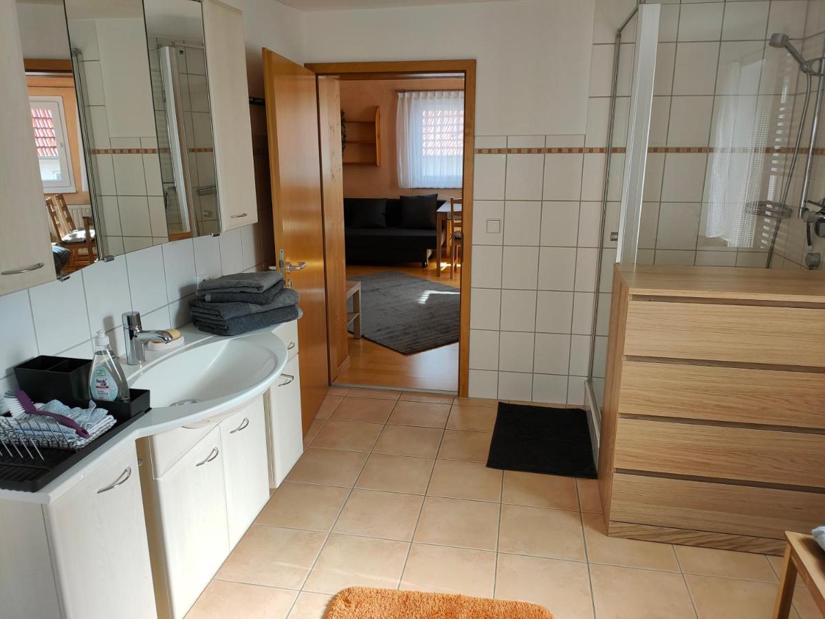 Zentrale & Ruhige Ferienwohnung Mossingen Bagian luar foto
