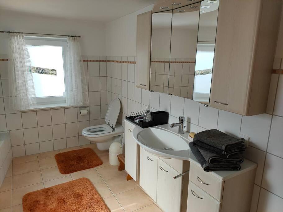 Zentrale & Ruhige Ferienwohnung Mossingen Bagian luar foto